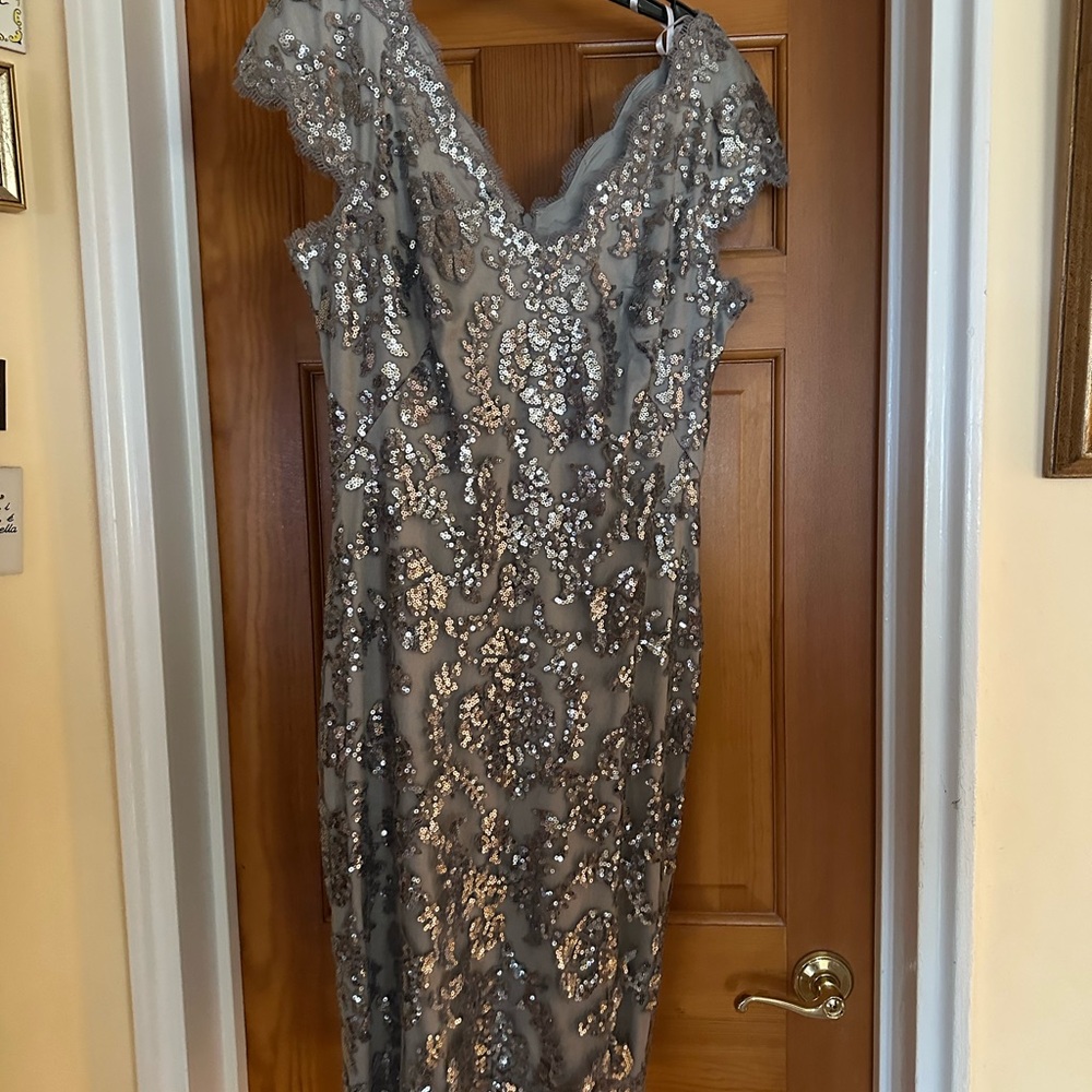 Tadashi Shoji Gray Sequin Lace Dress size 14